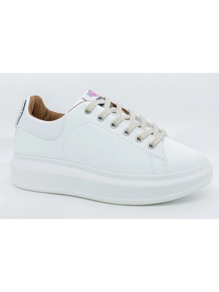 SNEAKERS ECOPELLE CON PATCH CUORE